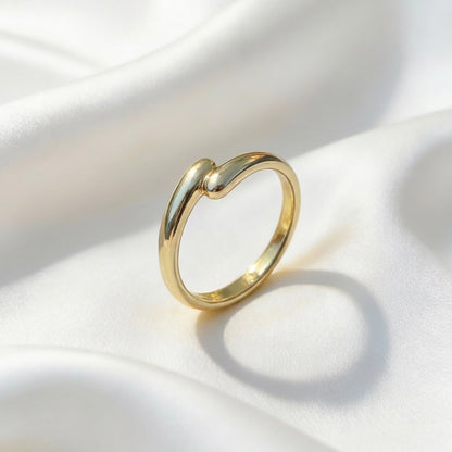 Infinity Curve Bangle